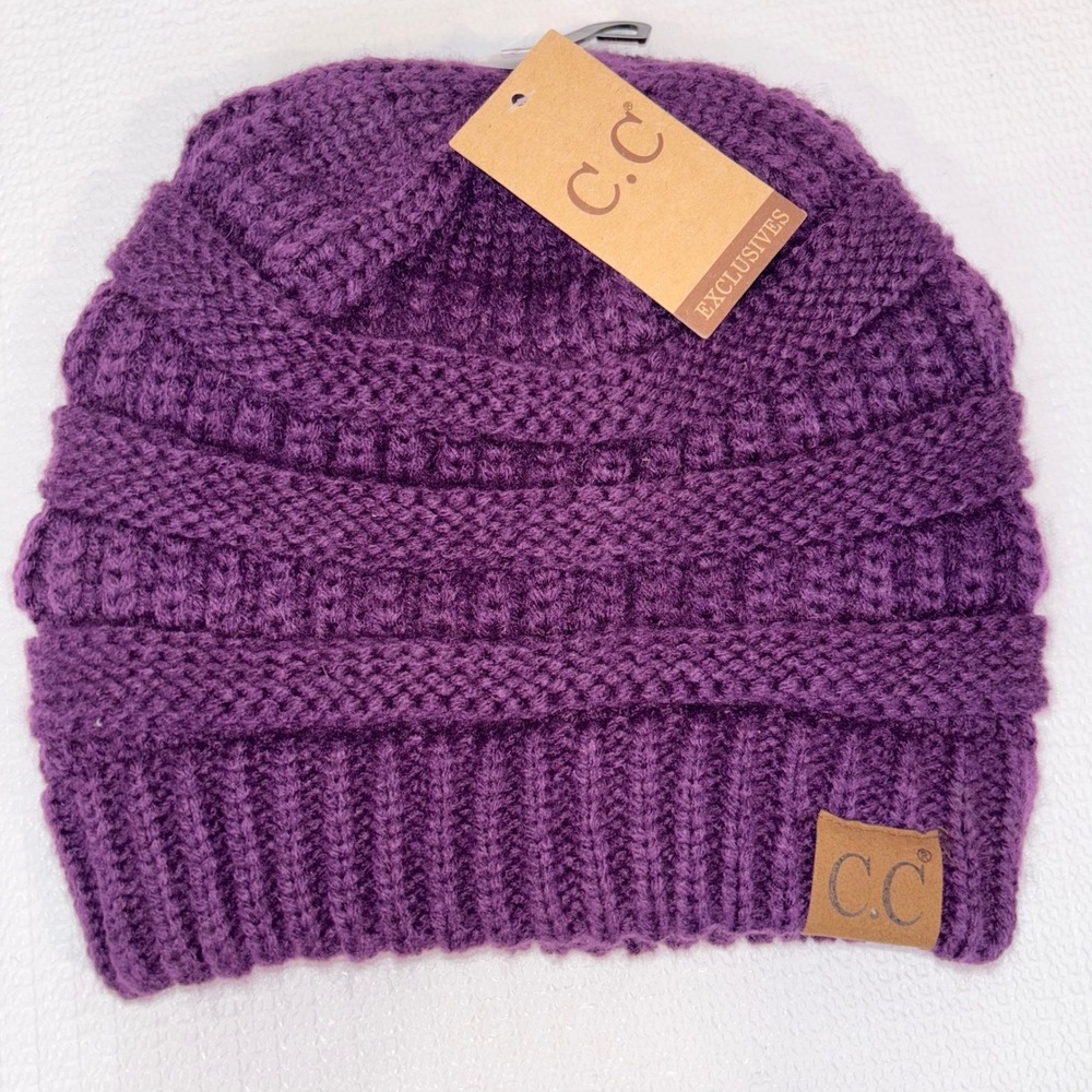 CC Beanie Knit Cap Hat Exclusives Women Purple Cable Knit NWT Winter Ski Warm